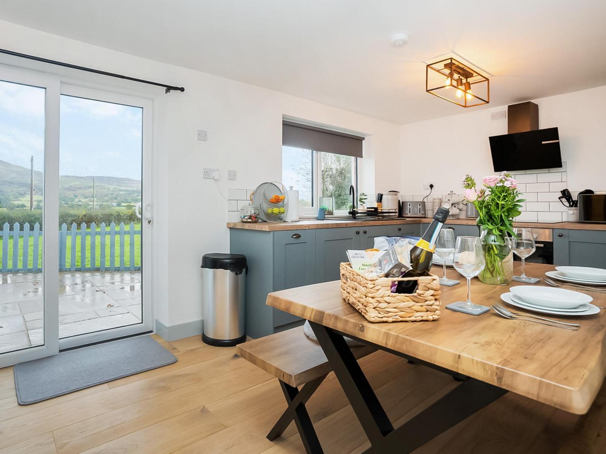 Pencefn Cottage Llanddeiniolen Exterior photo